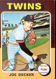 1975 Topps Mini Baseball Cards      102     Joe Decker